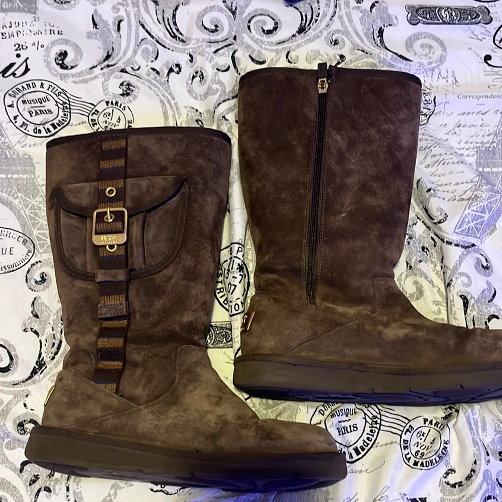 Ugg size 7